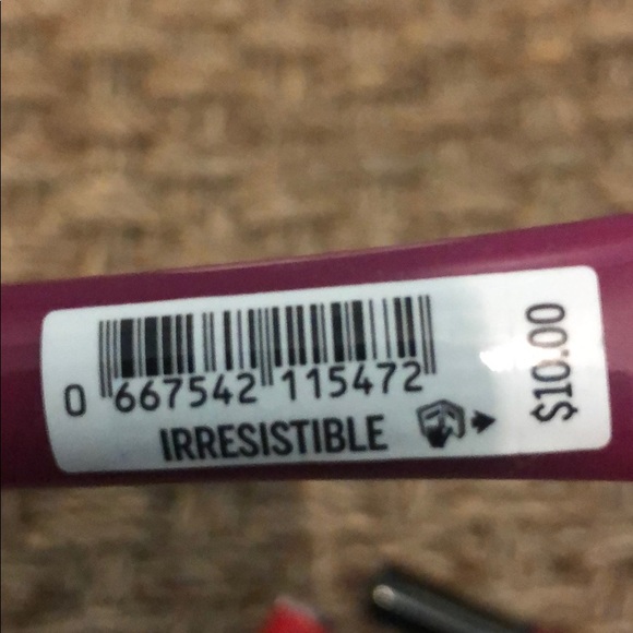 New VS Lip Bundle - Picture 3 of 7